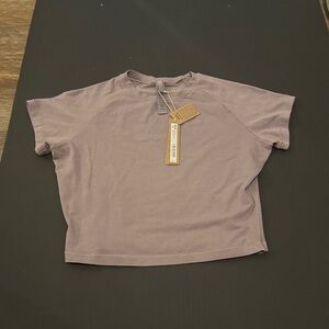 SKIMS NWT Lavender Short Sleeve Tee
